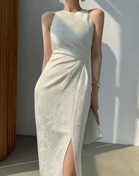 [수입] 페트린 트임 자가드 드레스