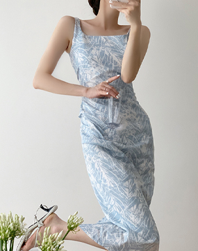 [수입] 그레인 패턴 슬림 드레스