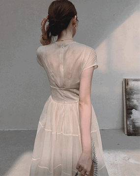 [수입] 비킷 브이넥 쉬폰 드레스